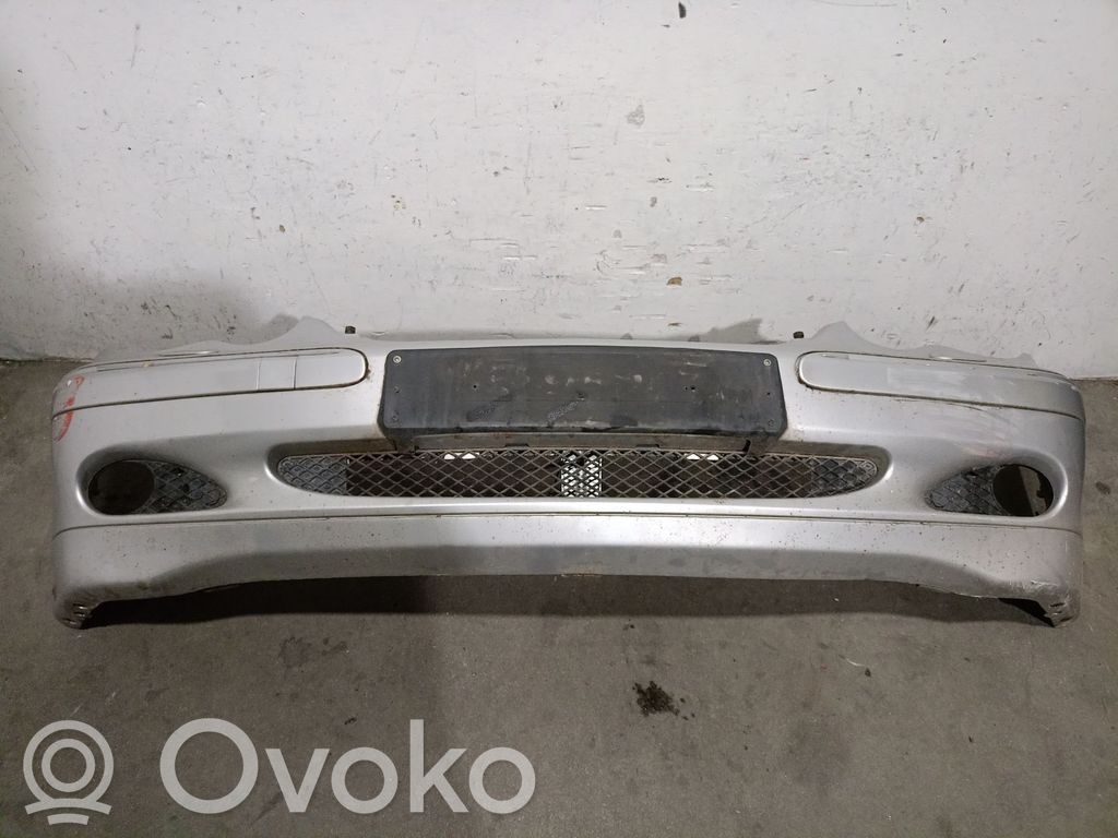Mercedes-Benz C W203 Zderzak przedni