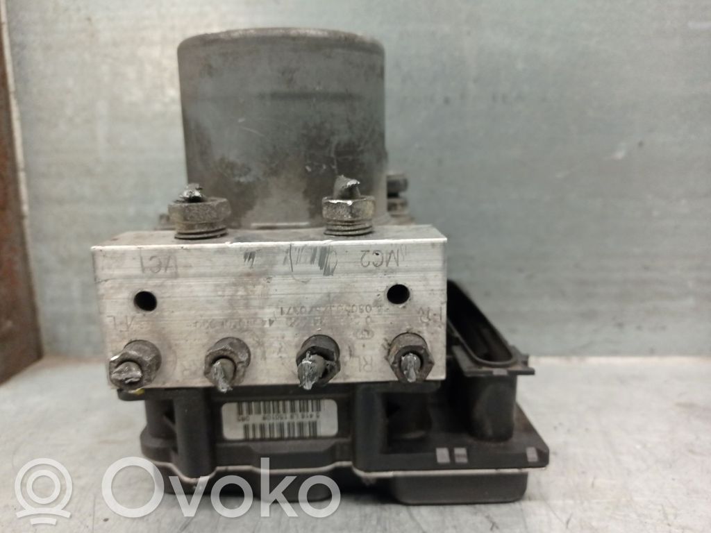 Toyota Corolla Verso AR10 Pompa ABS 