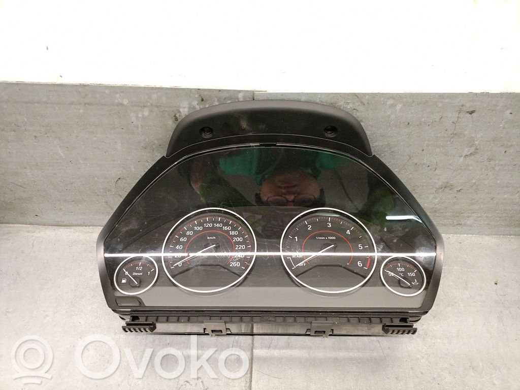 BMW 3 F30 F35 F31 Geschwindigkeitsmesser Cockpit 