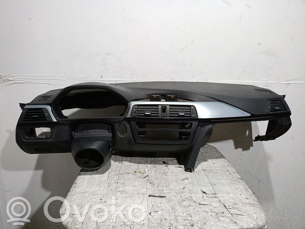 BMW 3 F30 F35 F31 Bord 