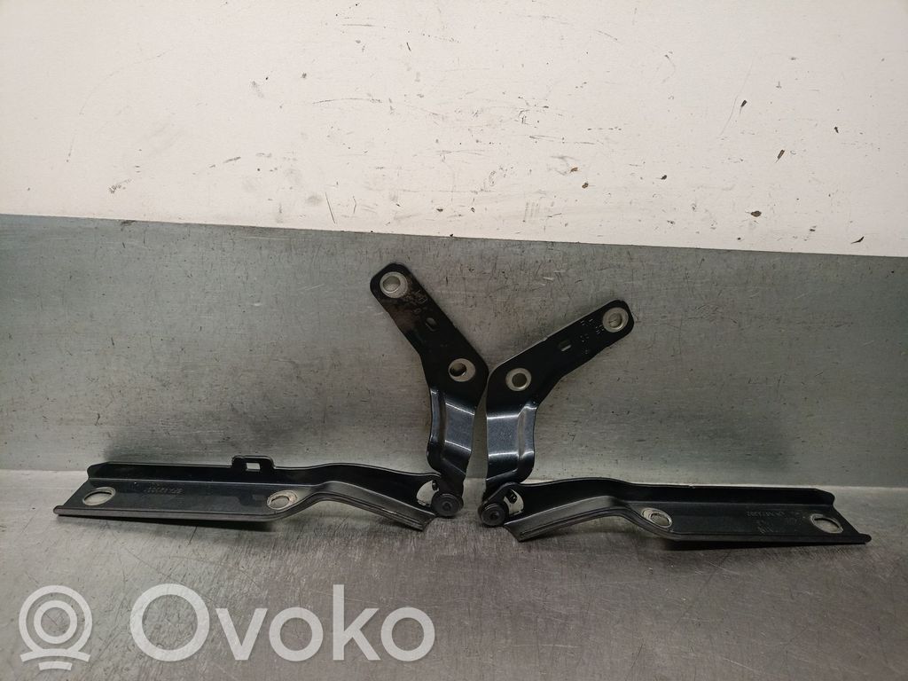 Seat Leon IV Konepellin saranat 