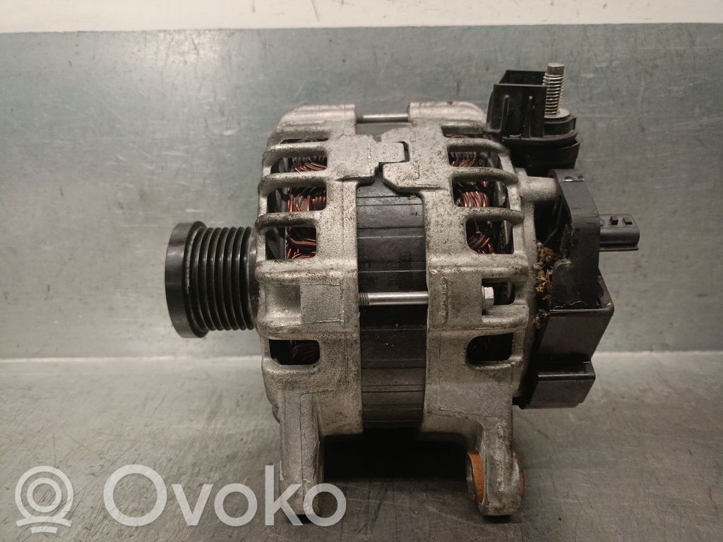 Renault Captur II Generator/alternator 