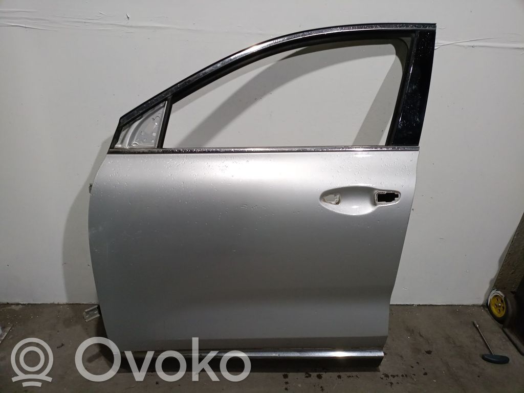 KIA Sorento Front door 
