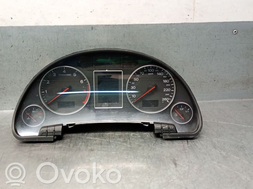 Audi A4 Allroad Licznik / Prędkościomierz 