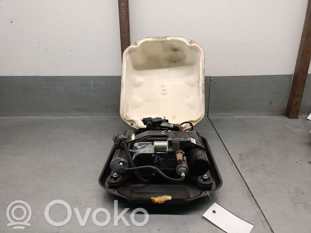 Land Rover Range Rover L322 Pneumatinės (oro) pakabos kompresorius 