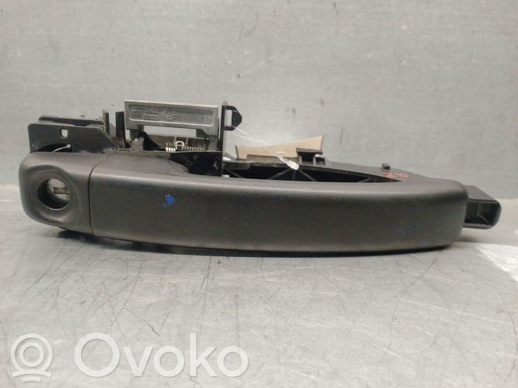 Renault Master III Наружная ручка передней двери 