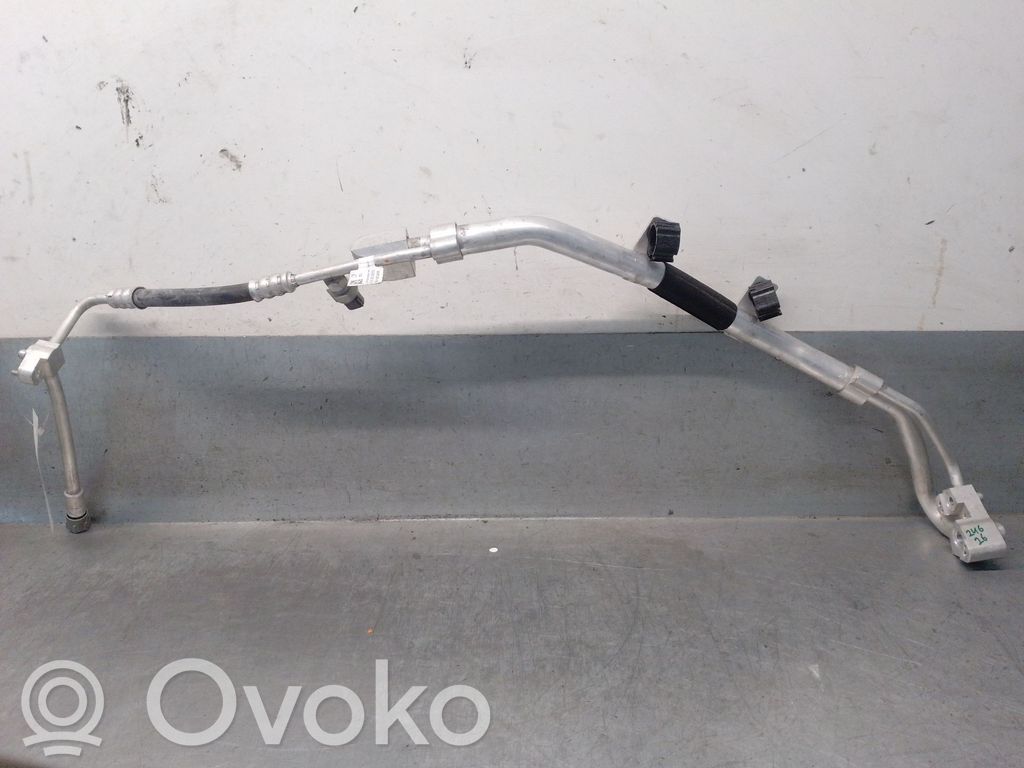 BMW X5 G05 Ilmastointilaitteen putki (A/C) 