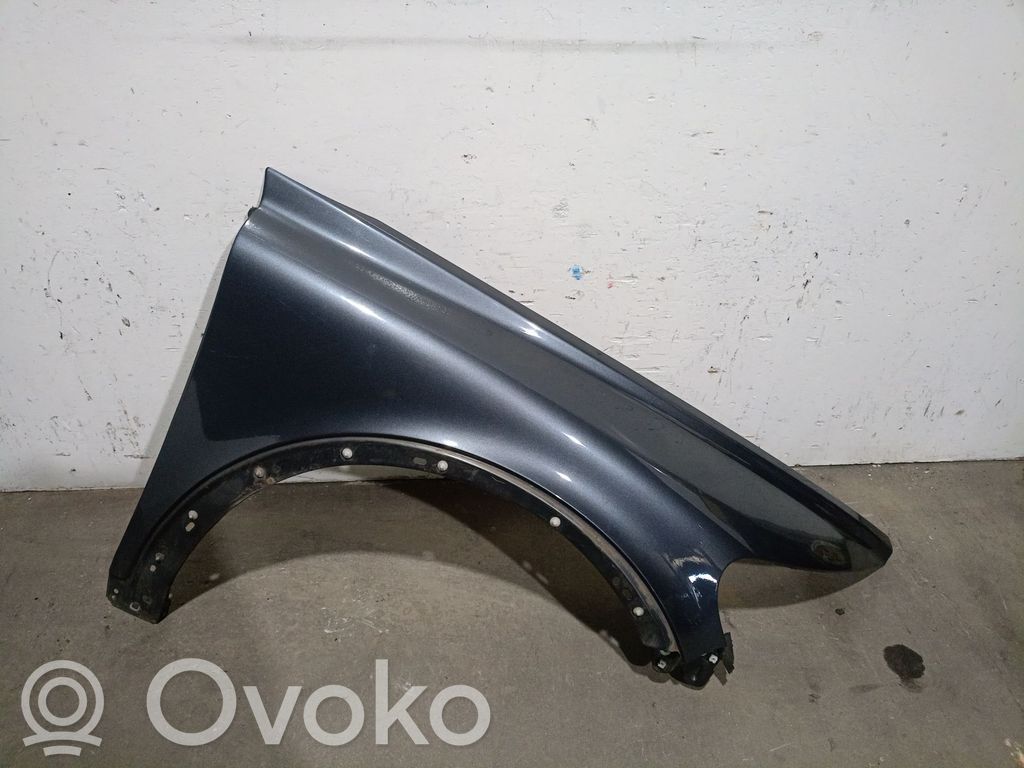 Volvo C30 Błotnik przedni 