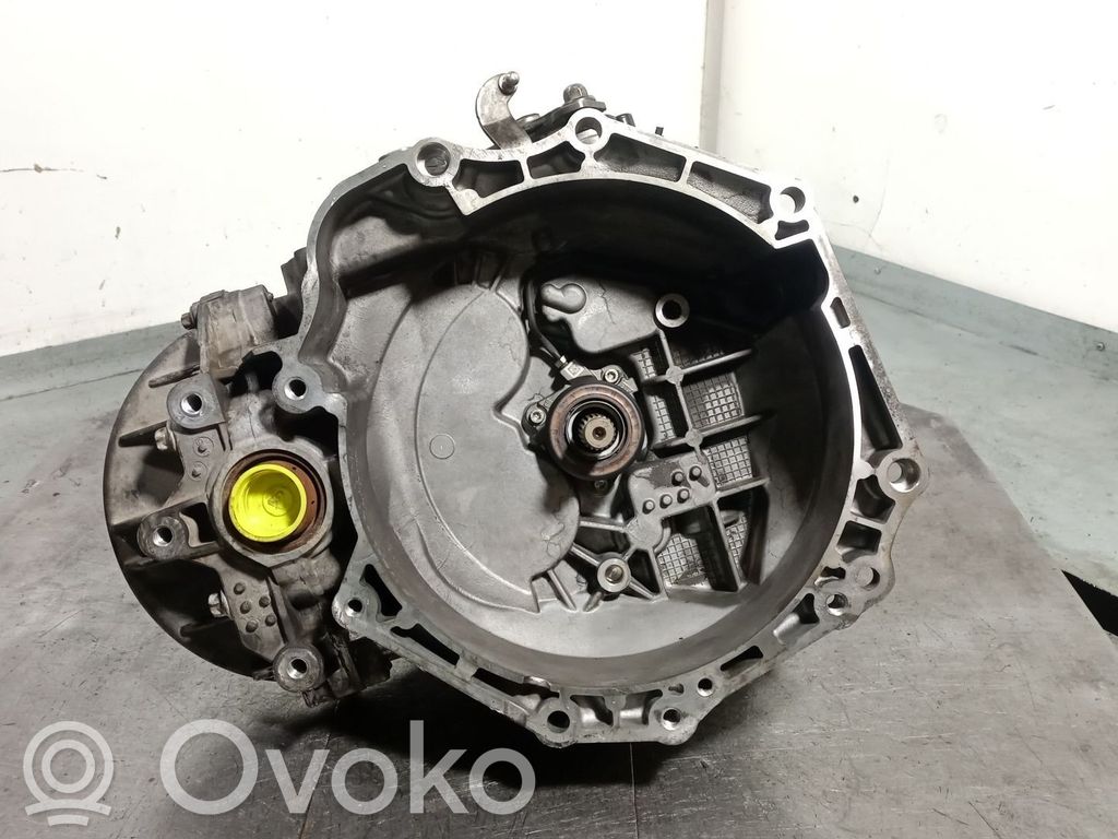 Opel Astra J Boîte de vitesses manuelle à 5 vitesses 