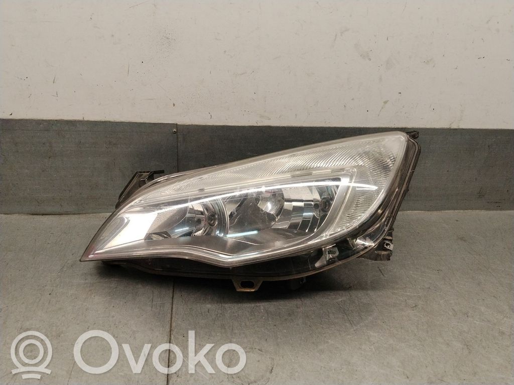 Opel Astra H Передняя фара