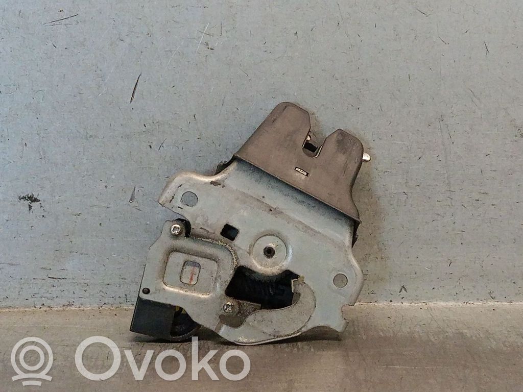 Mitsubishi Lancer X Tailgate lock latch 