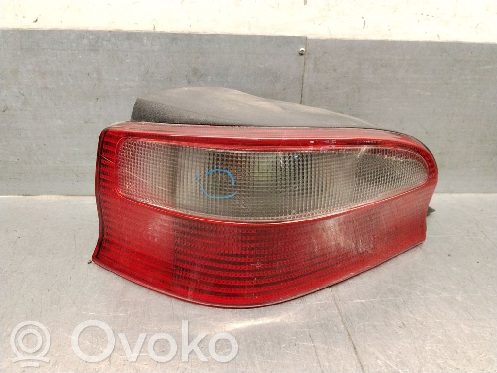 Citroen Saxo Aizmugurējais lukturis virsbūvē 