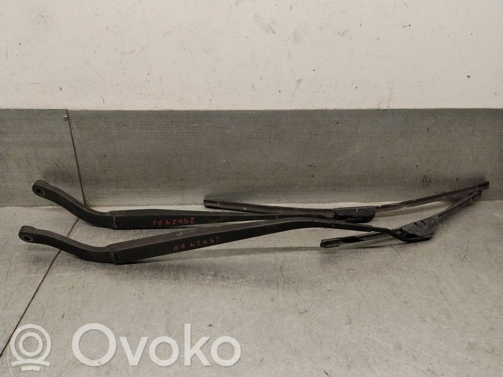 Opel Antara Wischerarm vorne 