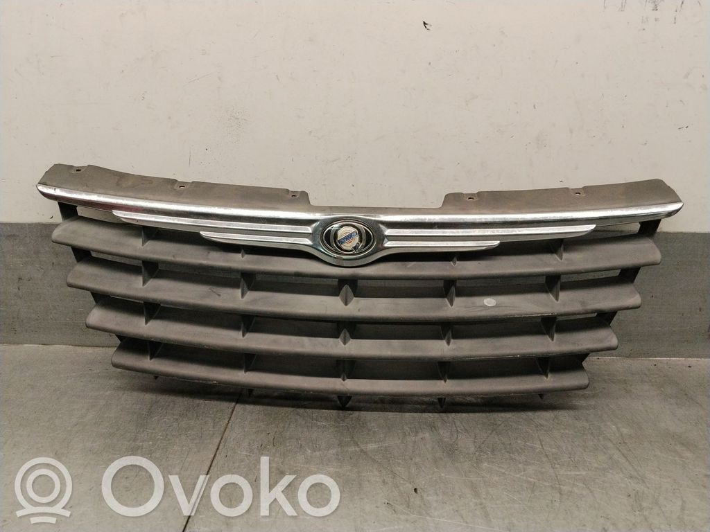 Chrysler Voyager Rejilla delantera 