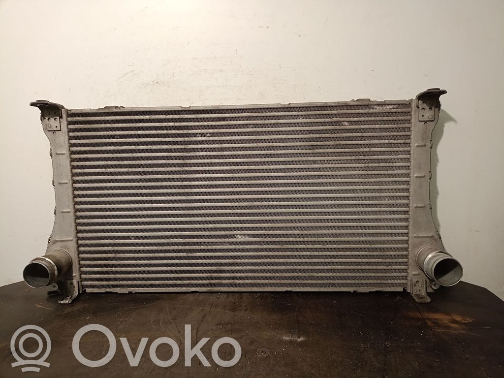 Toyota Avensis T270 Radiator intercooler 