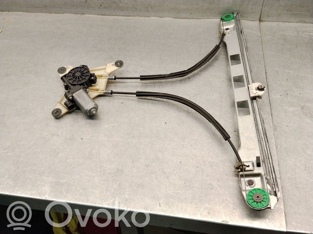 Renault Master III Front door manual window regulator 
