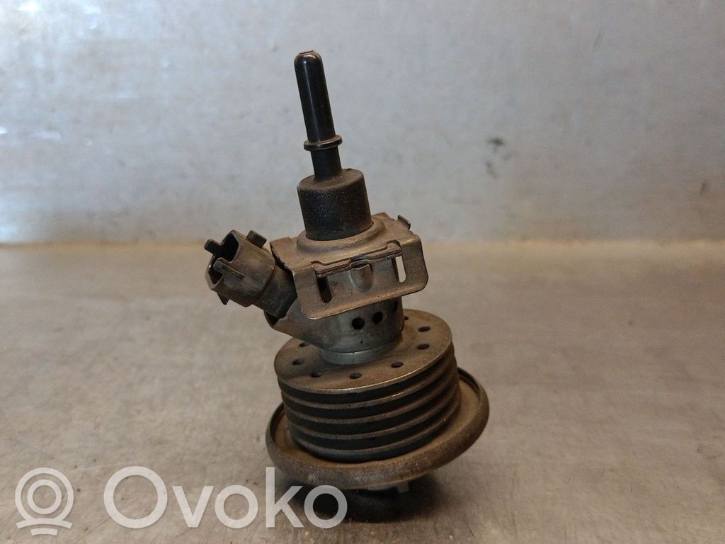 Opel Vivaro Inyector de combustible