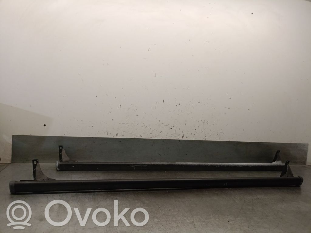 Opel Vivaro Gareniskie jumta reliņi – "ragi"