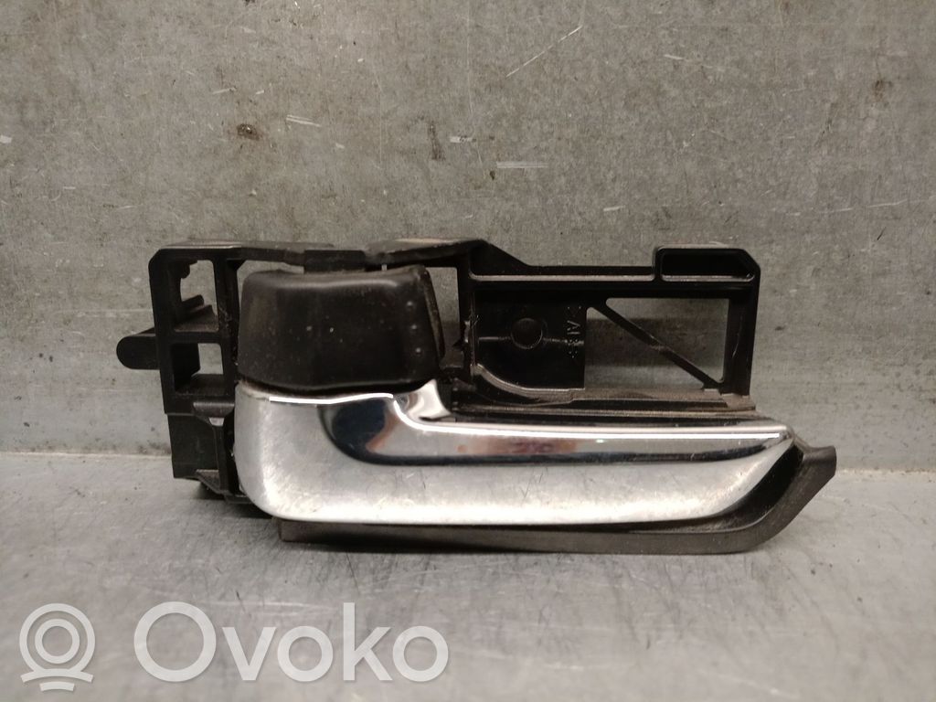 Suzuki Ignis Manecilla interna puerta delantera 
