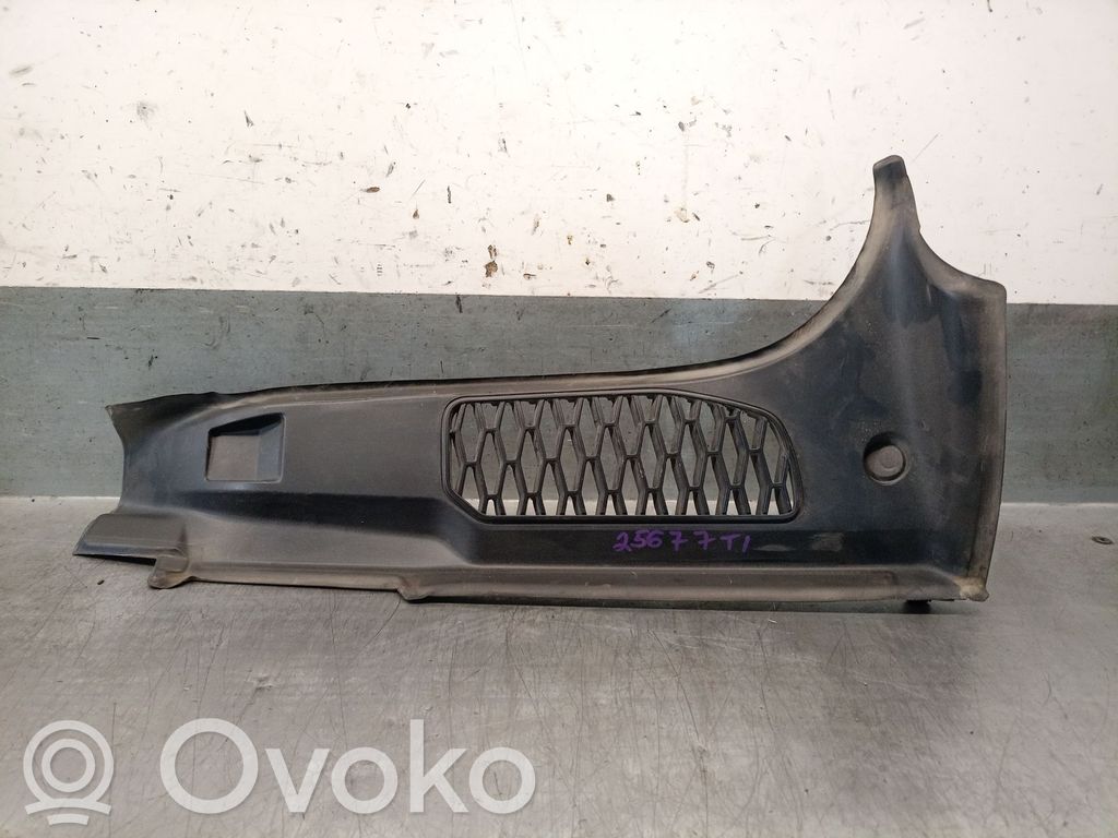 Land Rover Discovery 5 Bottom trim 