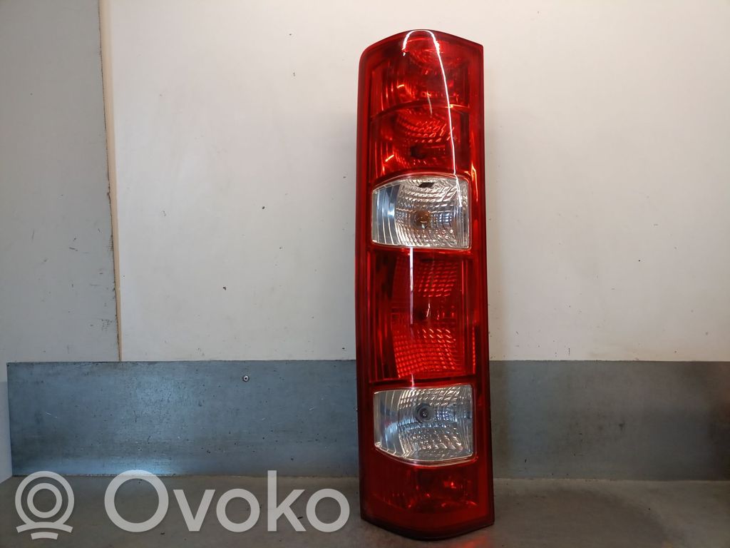 Iveco Daily 45 - 49.10 Galinis žibintas kėbule