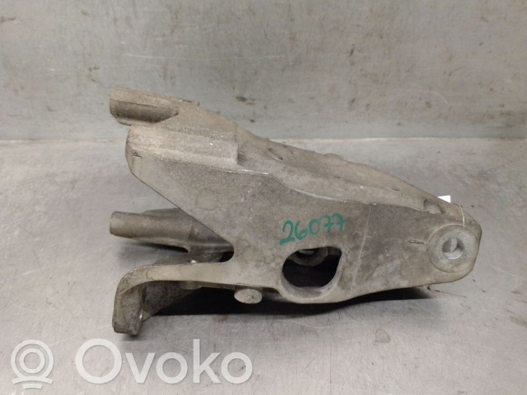 Volkswagen Multivan T6 Moottorin kiinnikekorvake