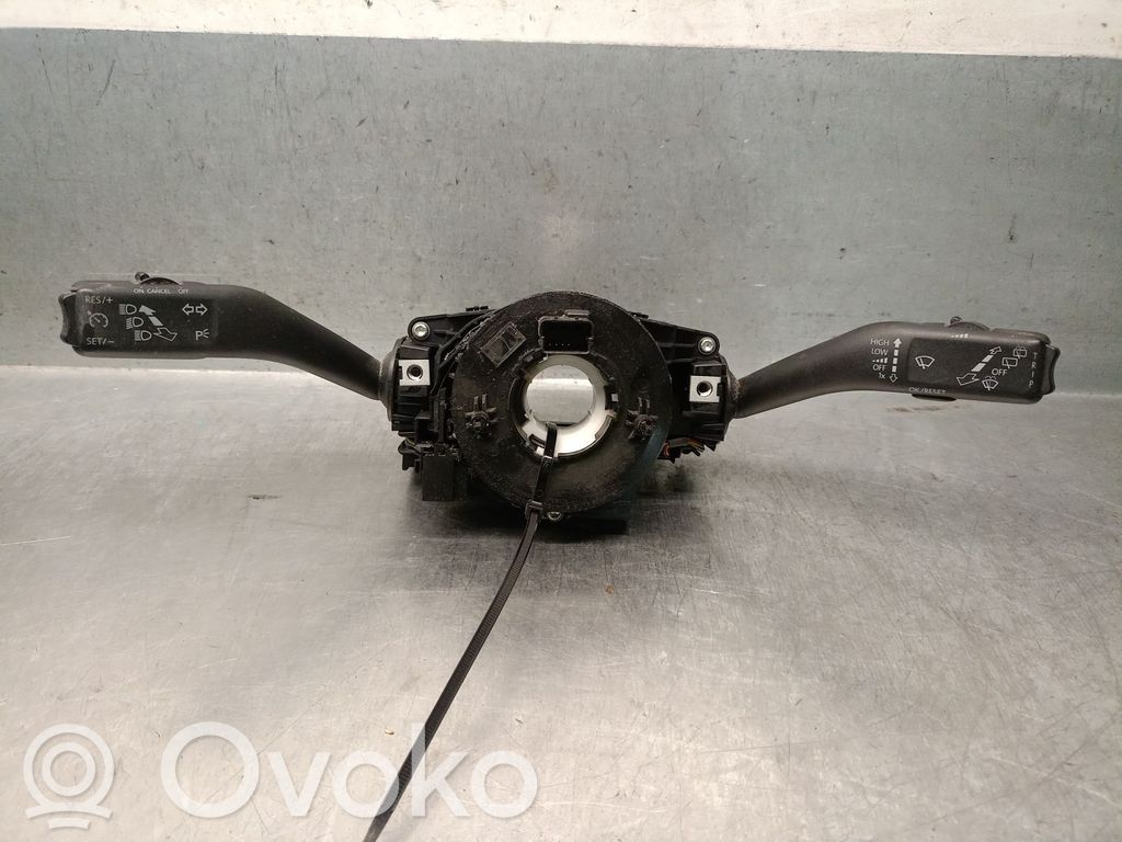 Skoda Rapid (NH) Panel lighting control switch