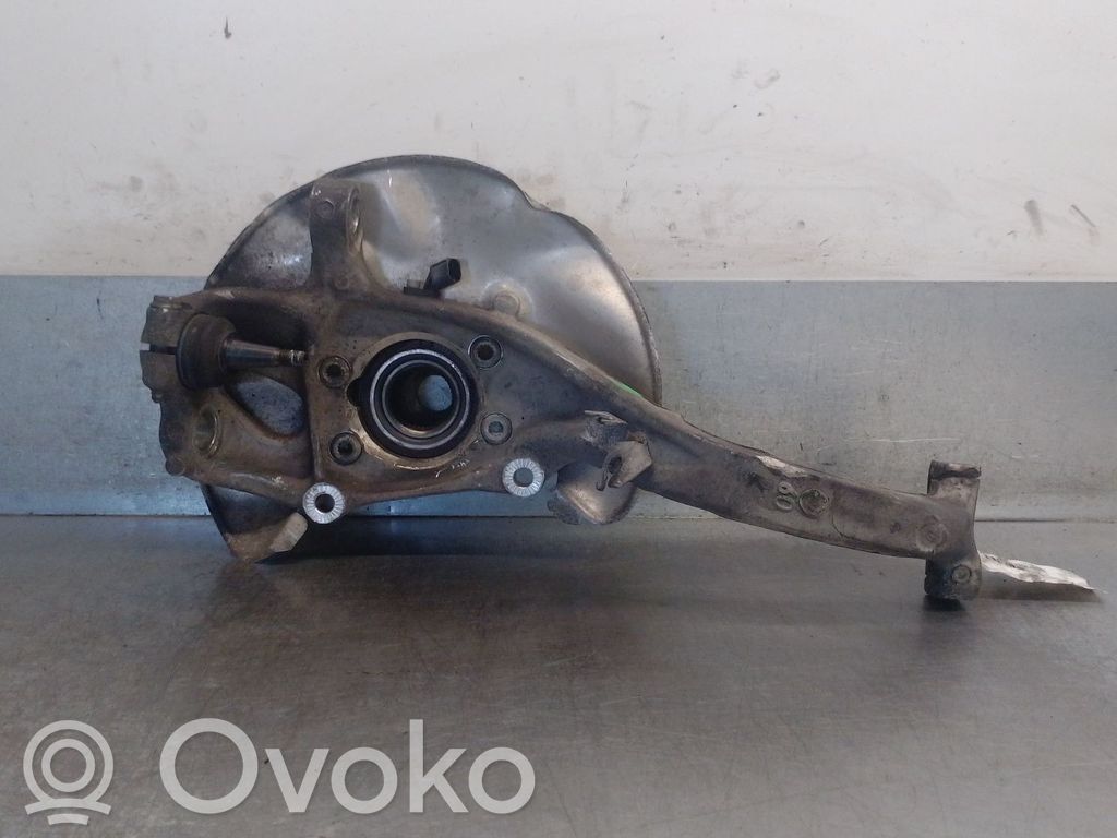 Audi A5 8T 8F Etupyörän navan laakerikokoonpano 