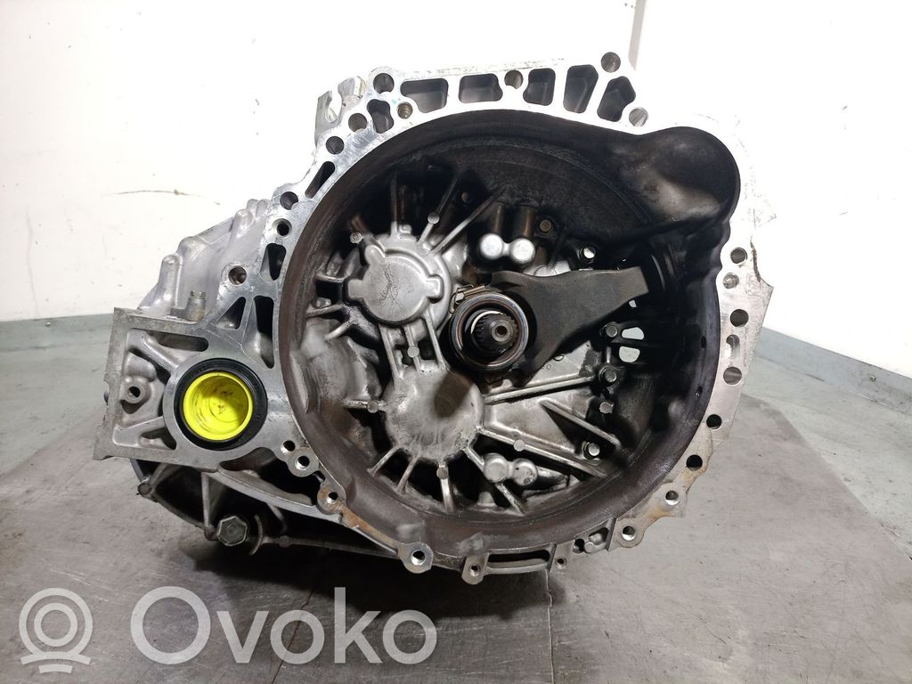 Toyota Avensis T270 Mechaninė 5 pavarų dėžė