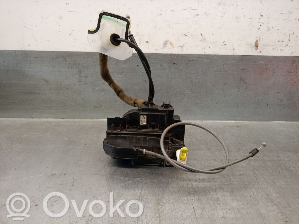 Nissan Qashqai Etuoven lukko 