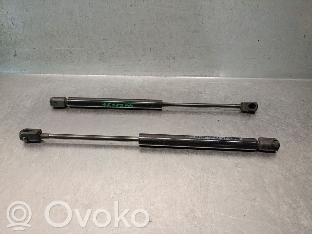 Hyundai i40 Front bonnet/hood damper/strut