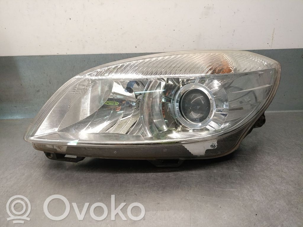 Skoda Fabia Mk2 (5J) Phare frontale 