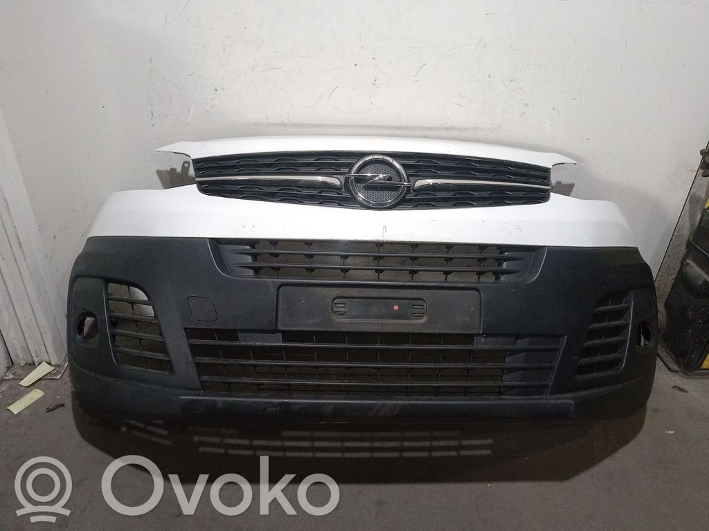 Opel Vivaro Front bumper 