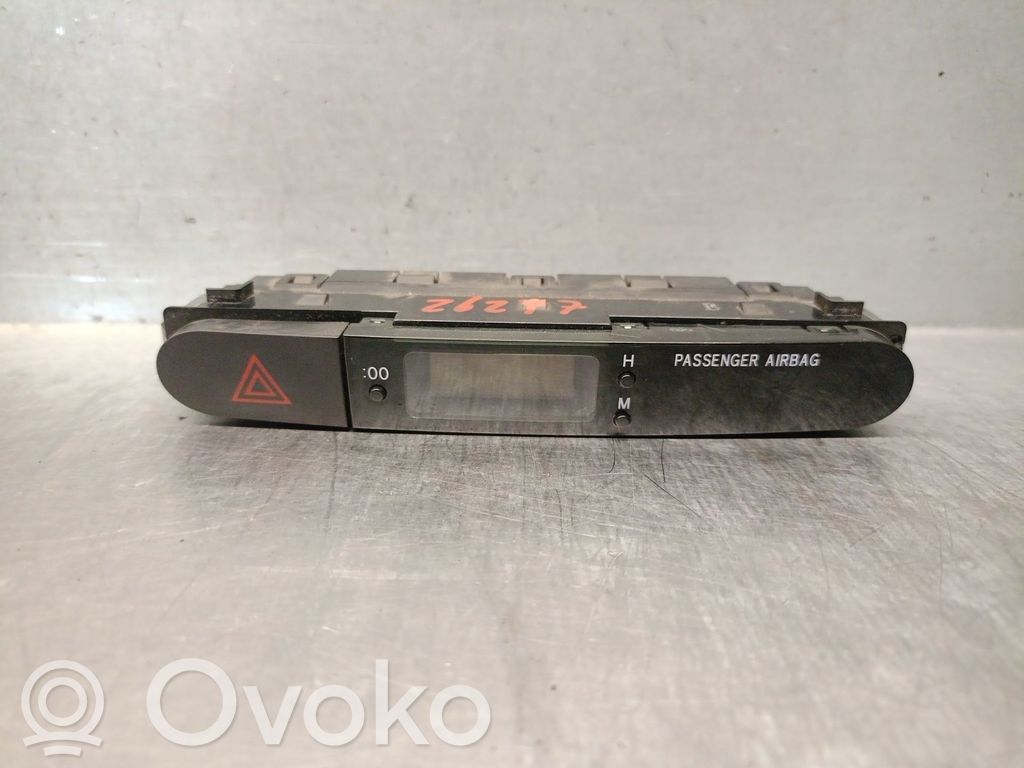 Toyota Urban Cruiser XP110 Comutator lumini pericol 