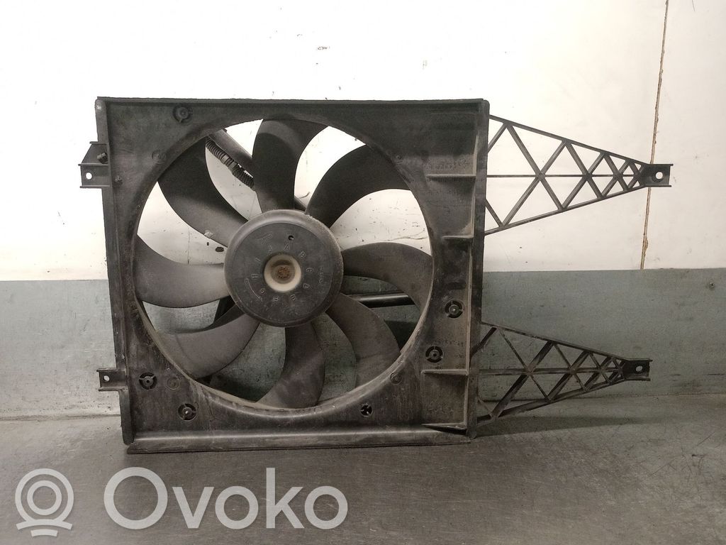 Skoda Roomster (5J) Elektrinis radiatorių ventiliatorius