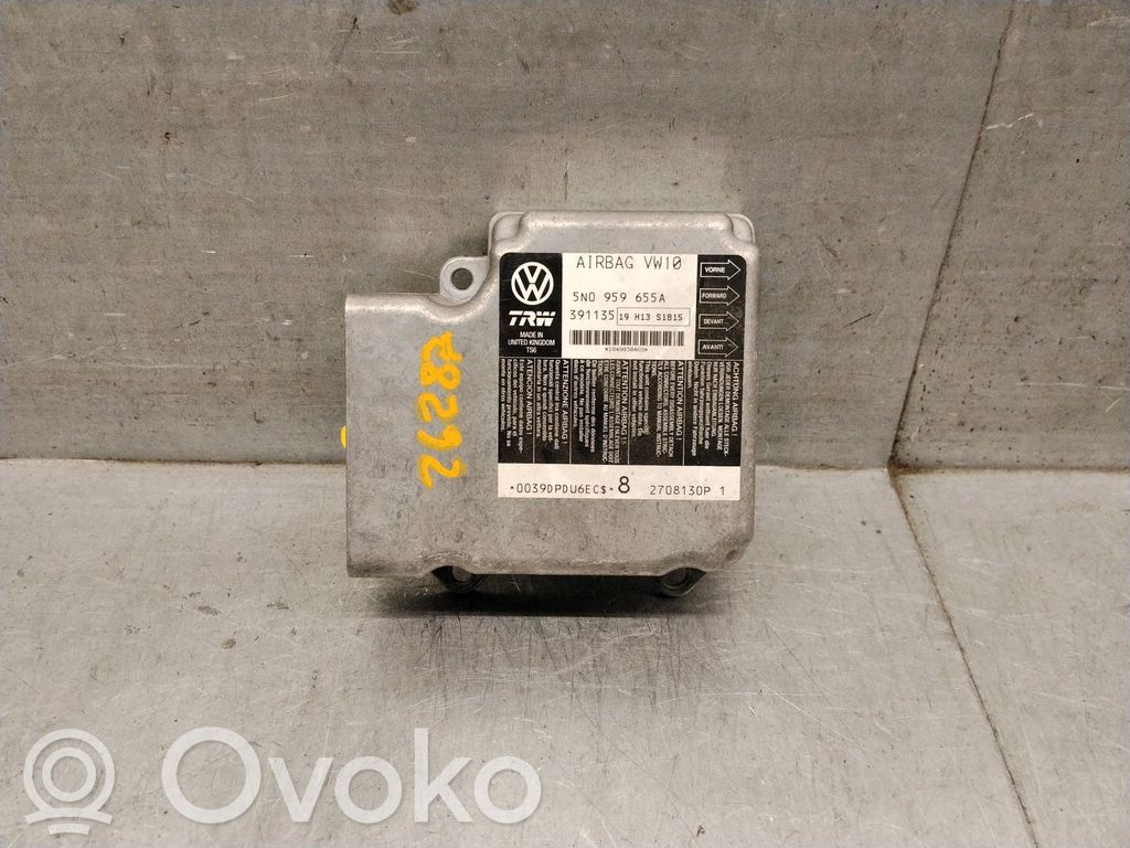 Volkswagen Tiguan Airbag control unit/module 