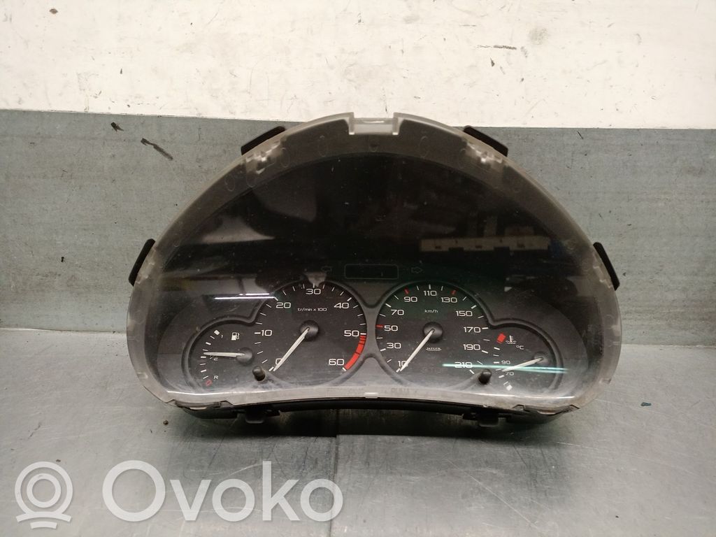 Peugeot 206 Geschwindigkeitsmesser Cockpit 
