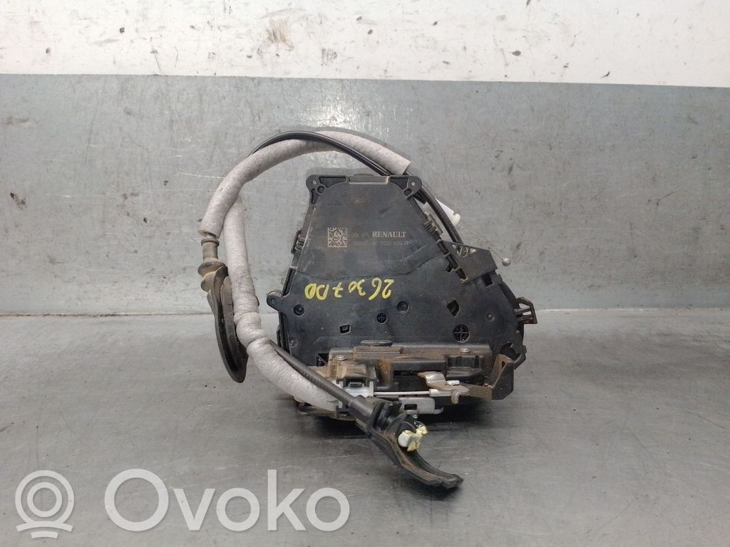 Renault Express Priekšpusē slēdzene 