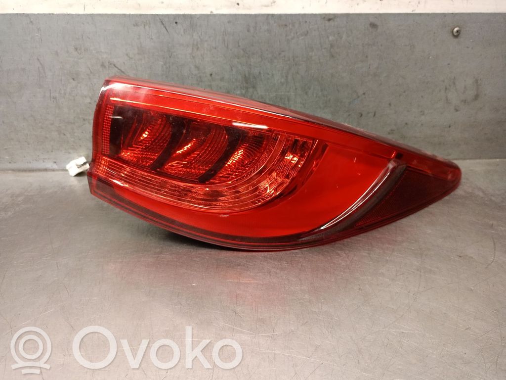 Infiniti QX30 Lampa tylna 