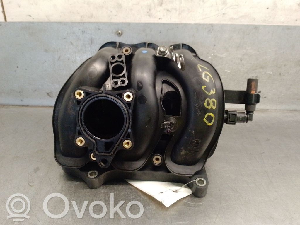 Toyota Yaris Kolektor ssący 