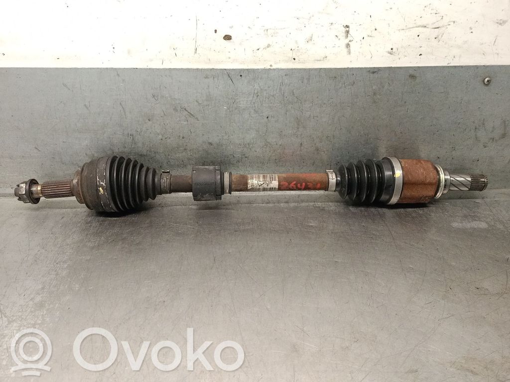 Renault Clio IV Eje de transmisión delantero 
