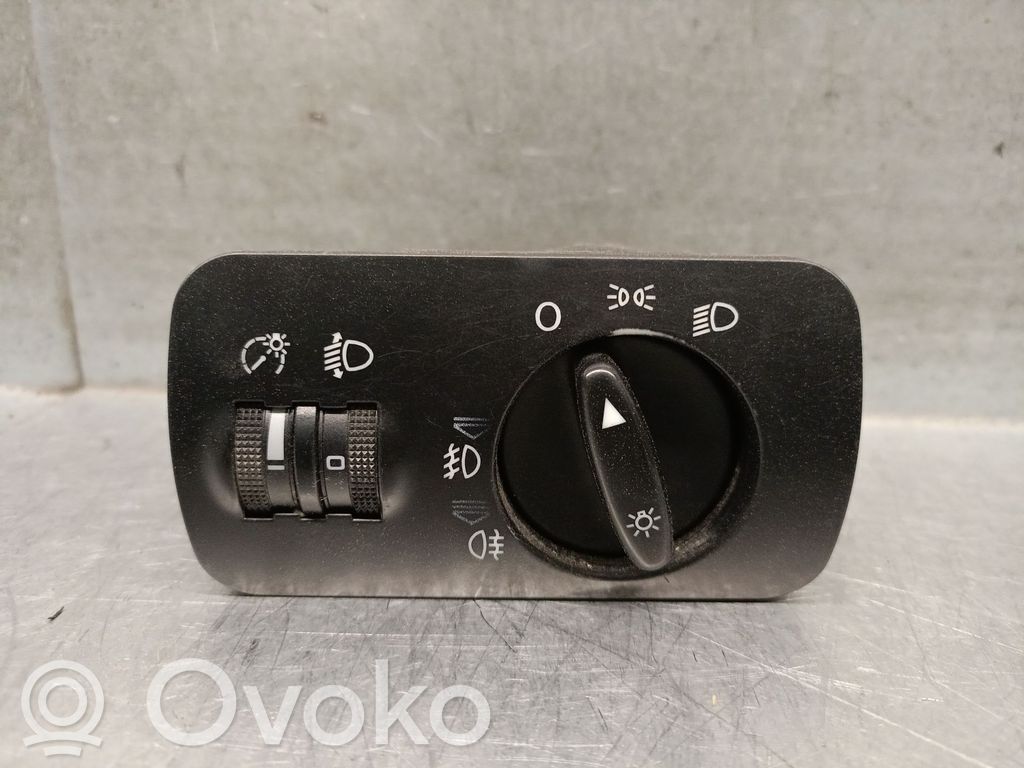 Seat Leon (1M) Panel lighting control switch 