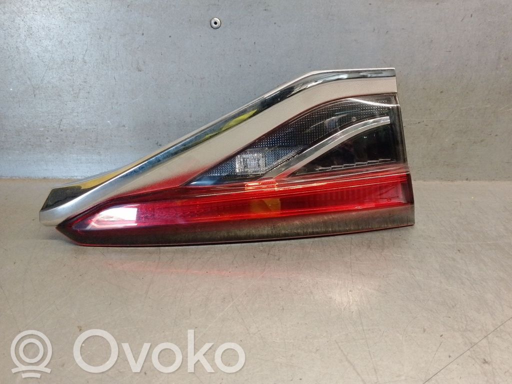 Toyota Corolla E160 E170 Lampă spate în caroserie 