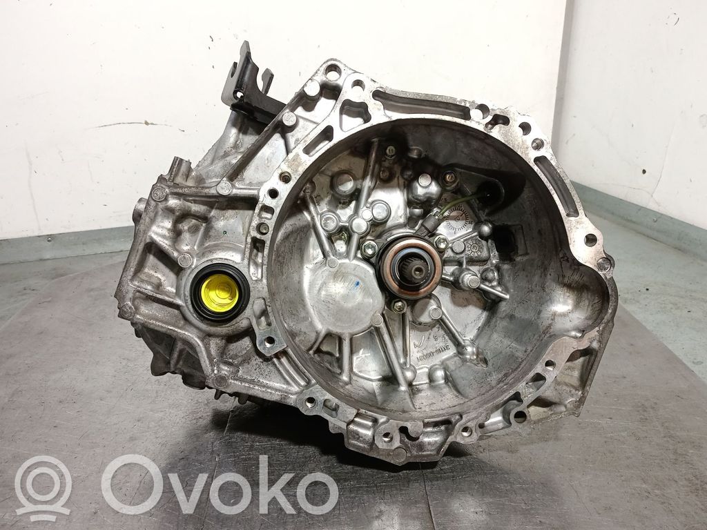 Toyota Auris E180 Boîte de vitesses manuelle à 5 vitesses 