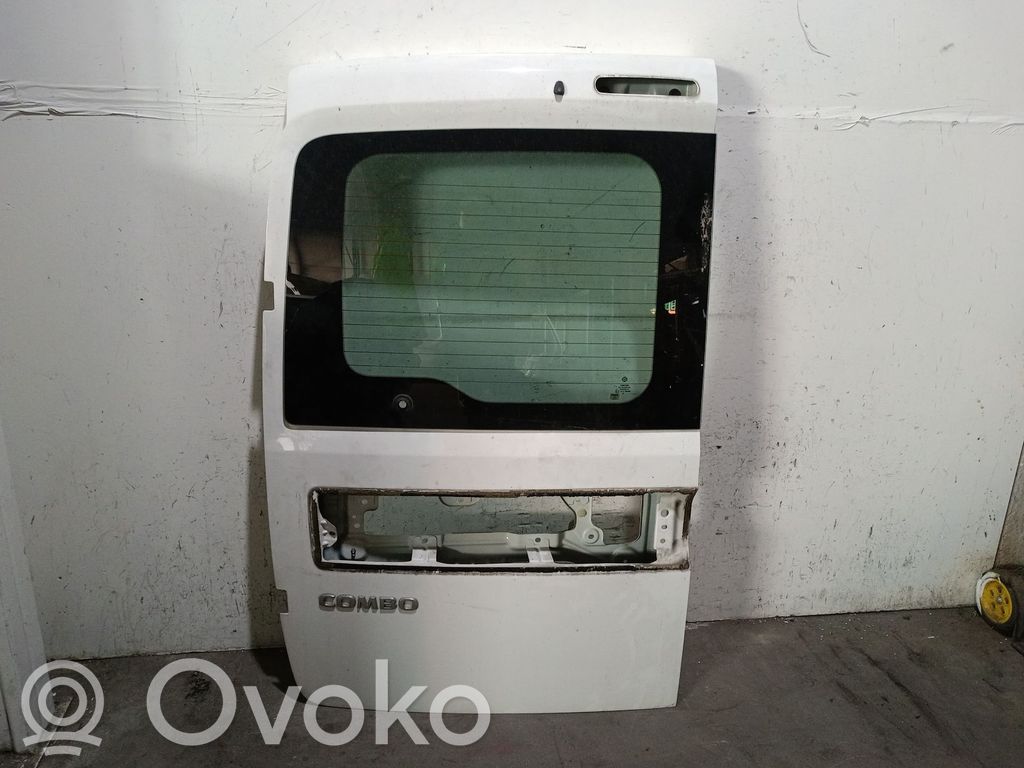Opel Combo D Puerta trasera