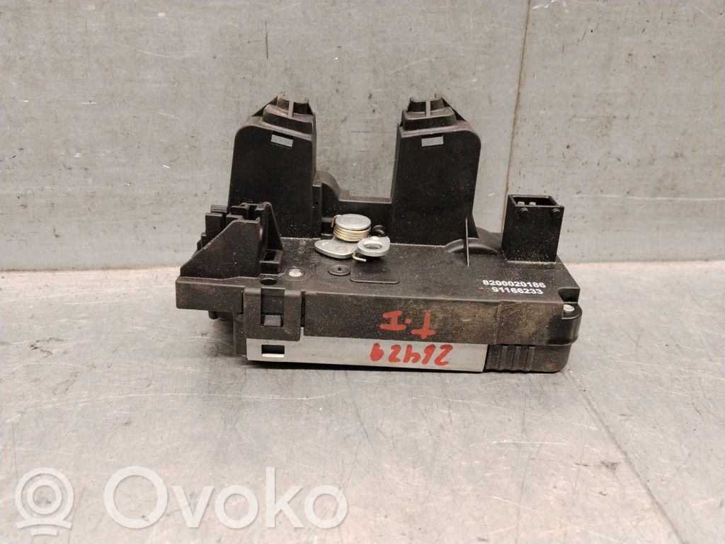 Renault Trafic II (X83) Aizmugurē slēdzene 