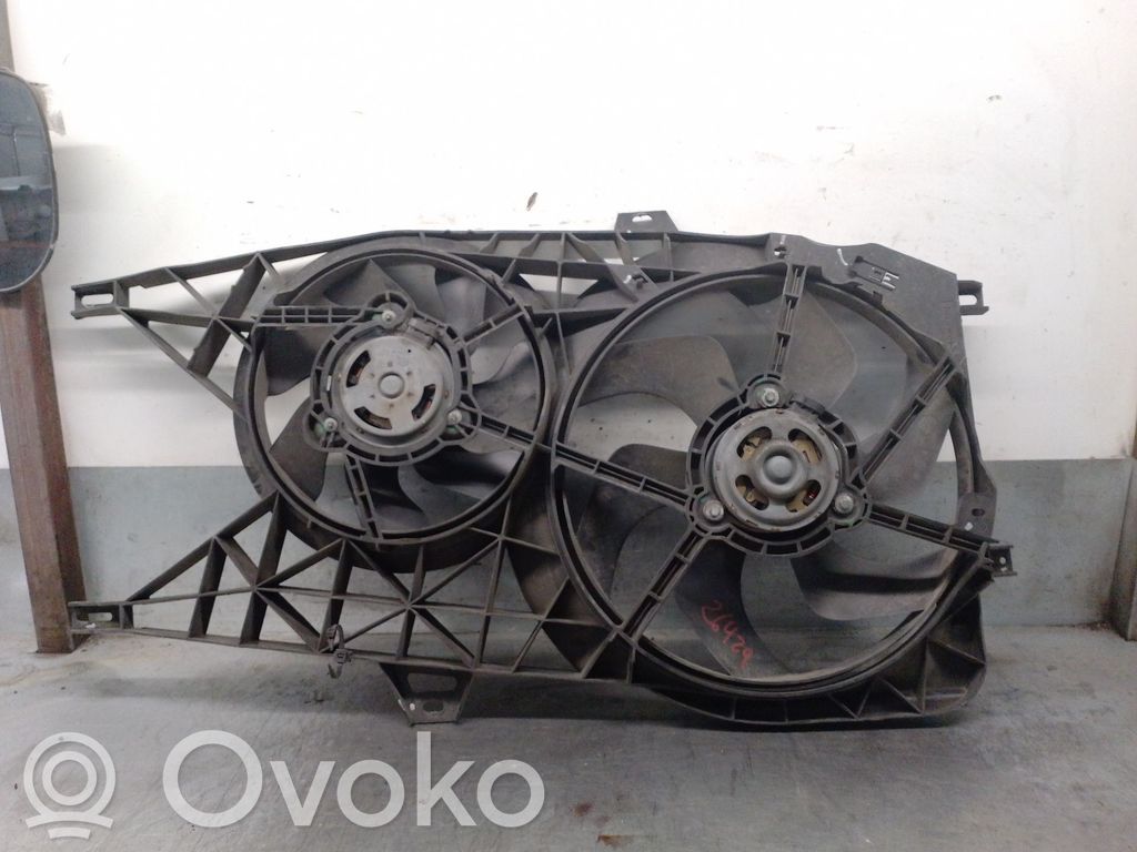 Renault Trafic II (X83) Ventilator electric răcire radiator 