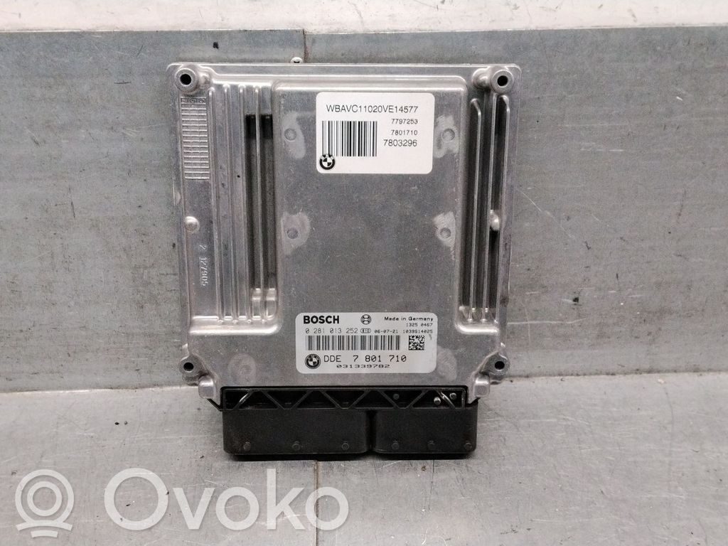 BMW 3 E90 E91 Dzinēja vadības bloks
