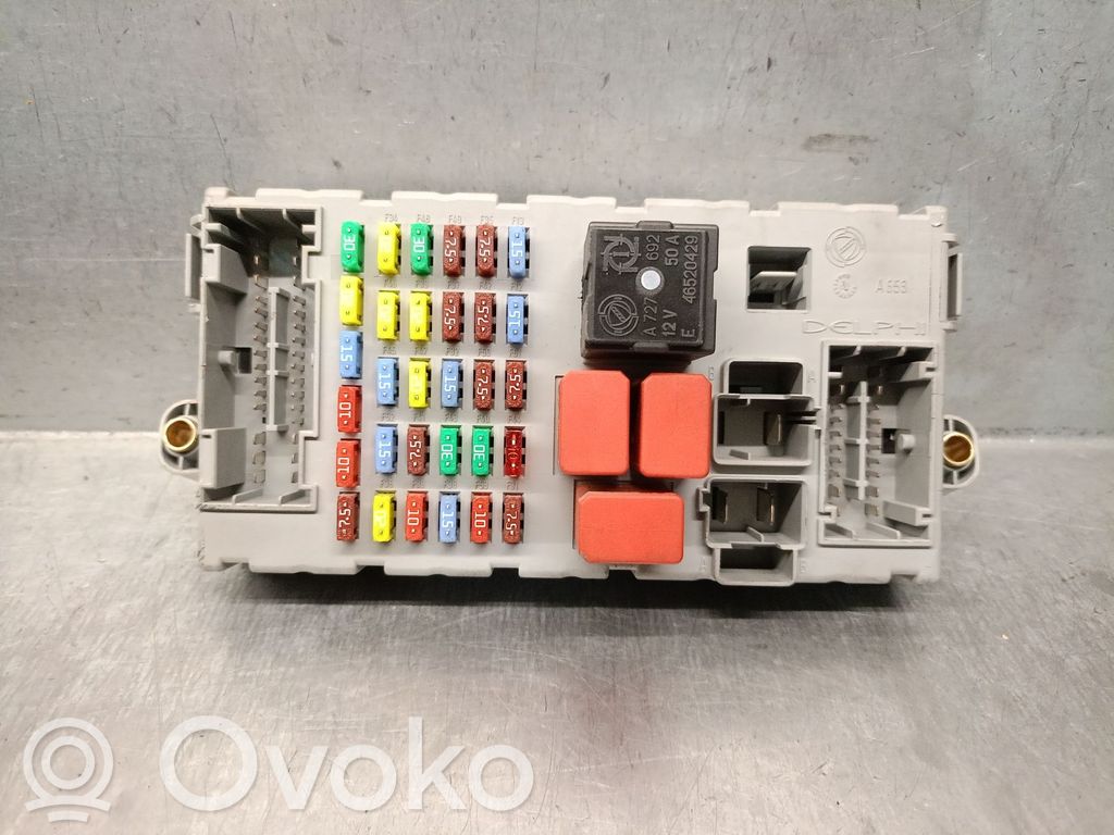 Alfa Romeo 159 Skrzynka bezpieczników / Komplet
