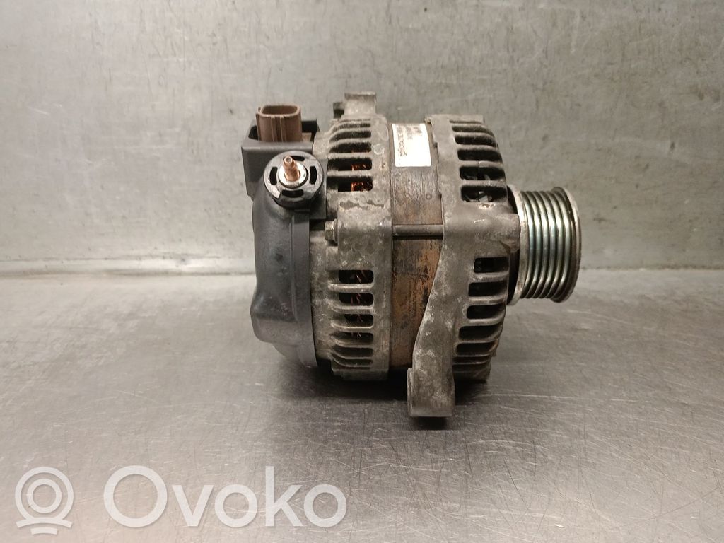 Toyota Auris 150 Generatore/alternatore